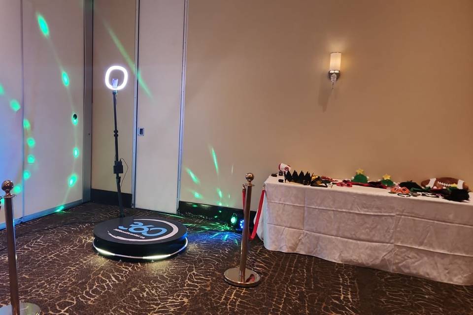 360-video-booth-toronto-5_50_72865-170512298481685